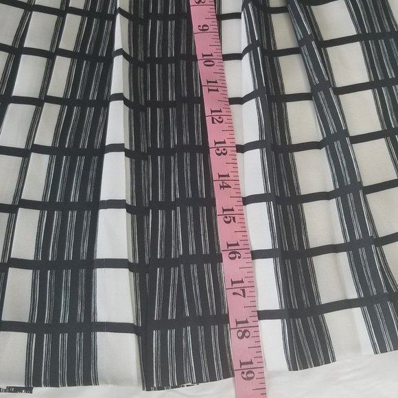 Judith & Charles Lined Black and White Plaid Front Pleated A-Line Skirt Size 8 - Picture 7 of 8